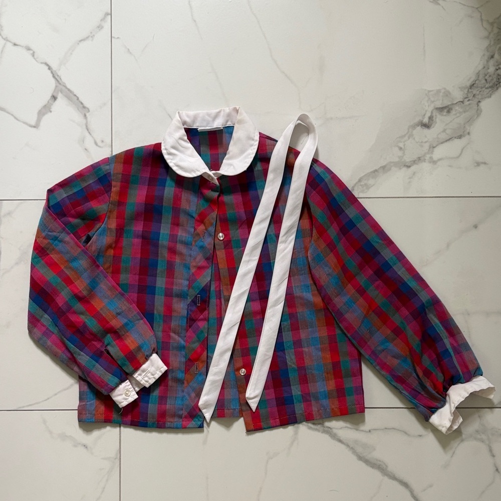 Vintage Plaid Button-Up Shirt with Peter Pan Collar